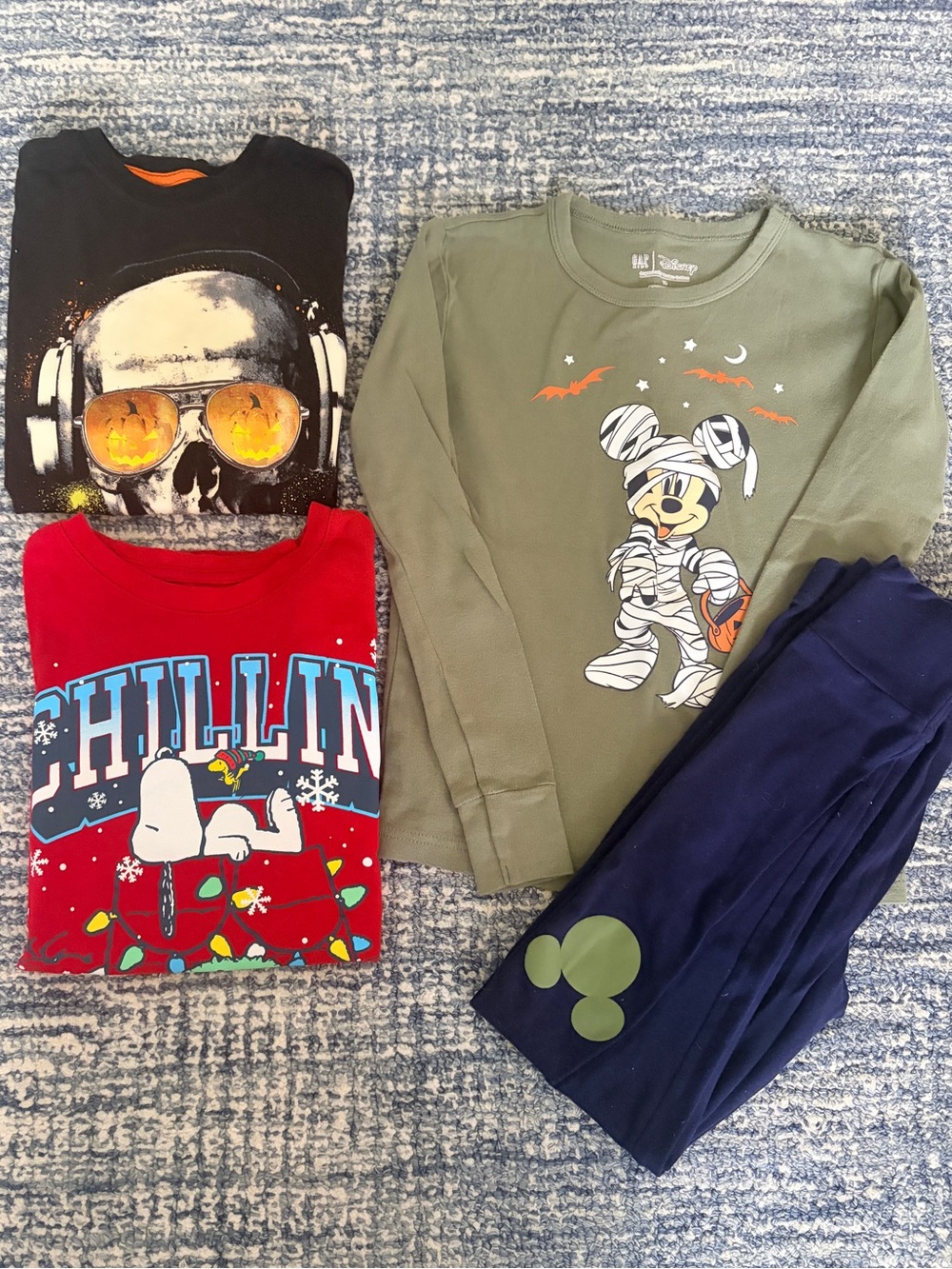 Kids 4pc Holiday Bundle - Halloween and Christmas - Sz: 8/10